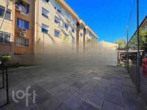 Image 29 - 885610