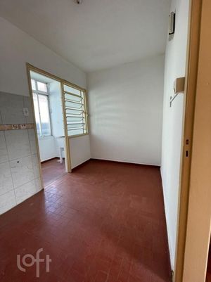 Image 7 - 885612