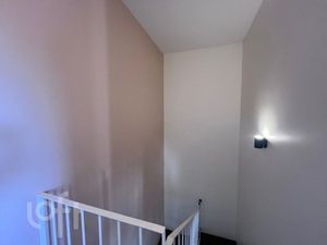 Image 11 - 885613
