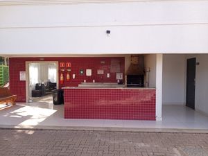 Image 11 - 885616