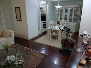 Image 1 - 885617