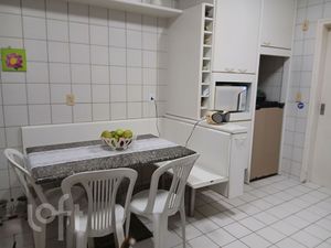 Image 14 - 885617