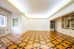 Image 3 - 885620