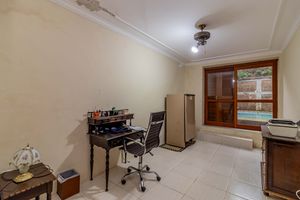 Image 24 - 885622