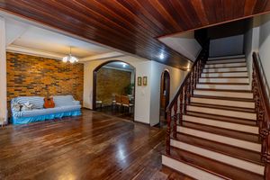 Image 18 - 885622