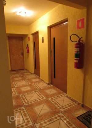 Image 17 - 885625