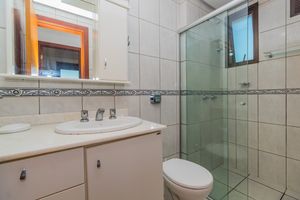 Image 9 - 885626