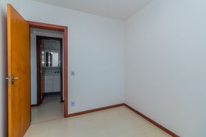 Image 13 - 885626