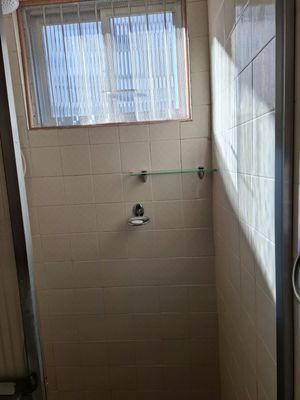 Image 13 - 885632