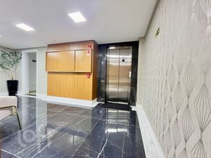 Image 31 - 885639
