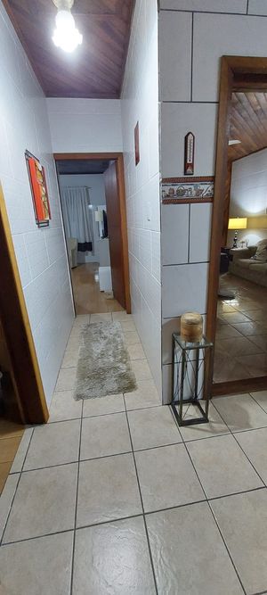 Image 4 - 885640