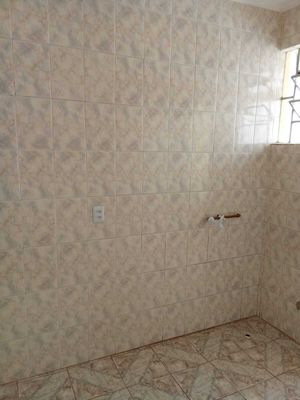 Image 3 - 885642