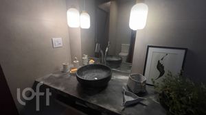 Image 69 - 885643