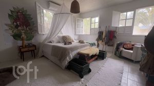 Image 47 - 885643