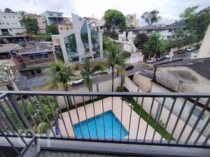 Image 4 - 885648