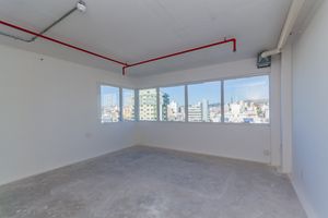 Image 4 - 885649