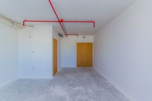 Image 21 - 885649
