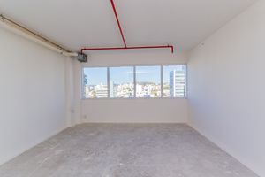 Image 32 - 885649