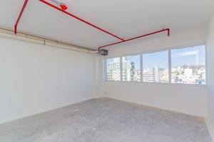 Image 41 - 885649