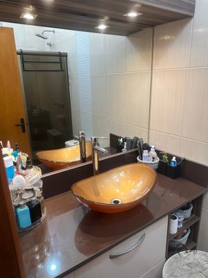 Image 11 - 885650