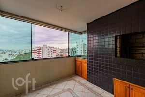 Image 0 - 885655