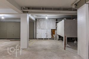 Image 34 - 885655