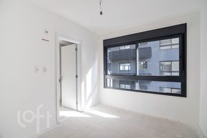 Image 8 - 885661
