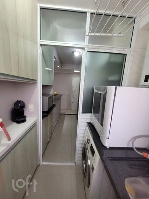 Image 8 - 885693