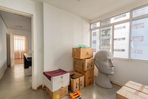 Image 30 - 885698