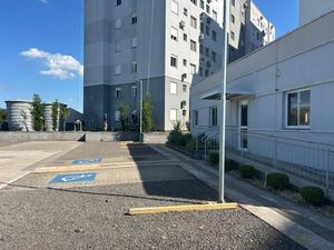 Image 3 - 885699