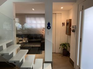 Image 1 - 885706