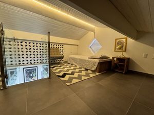 Image 30 - 885706