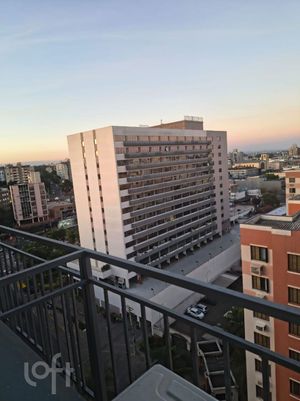 Image 38 - 885720