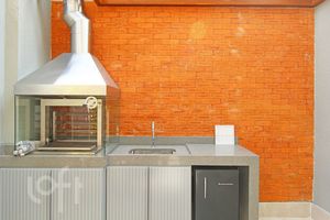 Image 37 - 885720