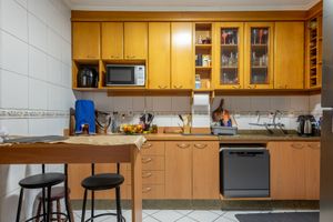 Image 4 - 885736