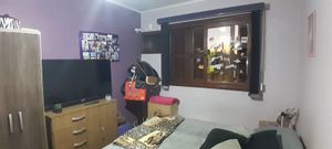 Image 7 - 885736