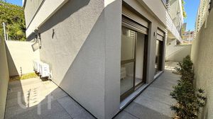 Image 15 - 885737