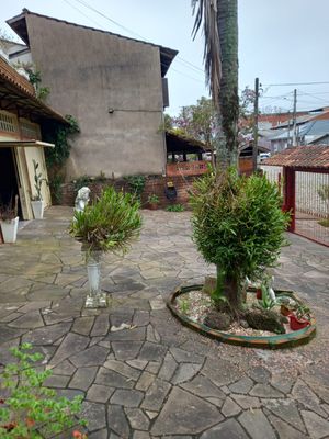 Image 11 - 885743