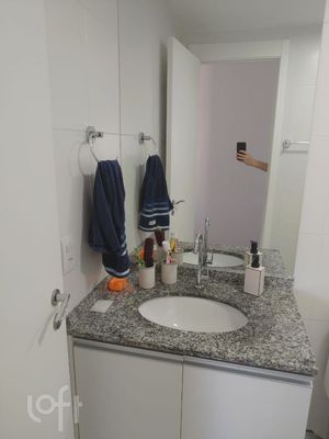 Image 8 - 885748