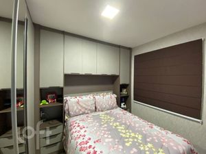 Image 10 - 885749
