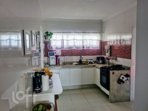 Image 11 - 885753