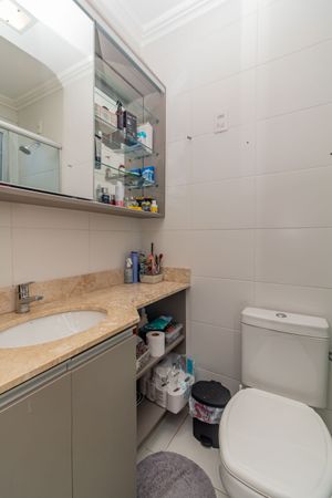 Image 37 - 885754