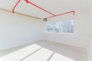 Image 14 - 885761