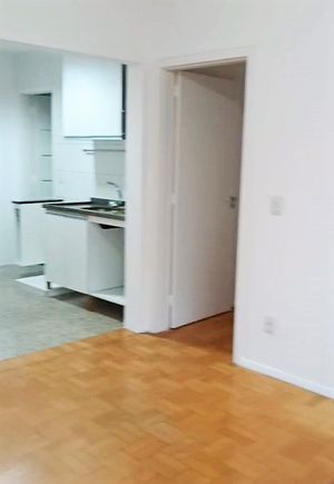 Image 3 - 885770