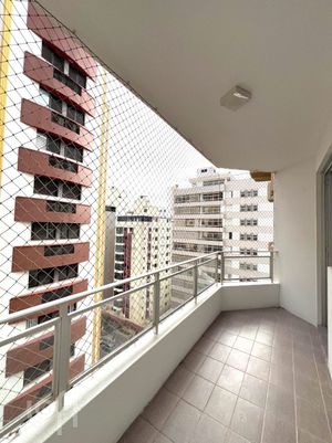 Image 2 - 885771