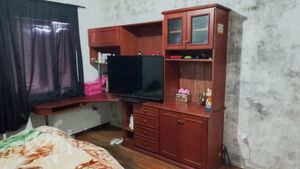 Image 33 - 885777