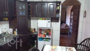 Image 1 - 885777