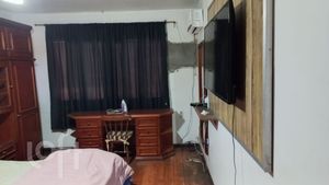 Image 18 - 885777