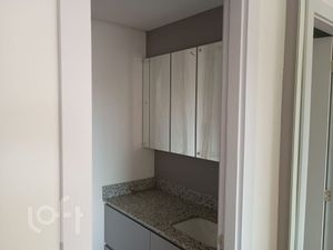Image 7 - 885783