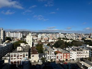 Image 40 - 885789